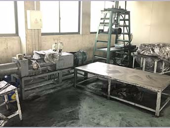 生產(chǎn)設(shè)備